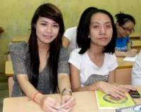 Cô gái mê kinh doanh ngôn ngữ cho người khiếm thính